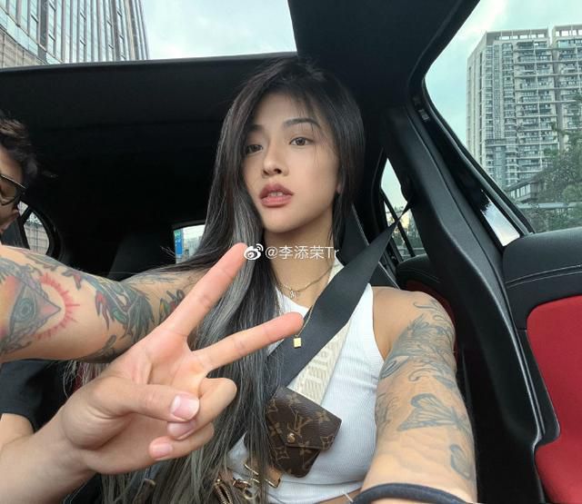 失恋乱交世子姐妹：我喜欢男人